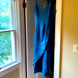 MIDI dress with with front slit